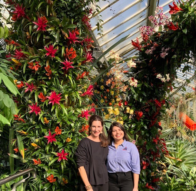 Meredith Pierce Hunter '97 and Aditi Sharma '21, RBG Kew